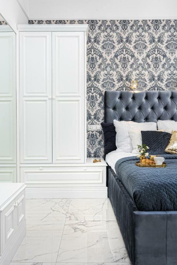 Golden Fish - New - Old Town Apartament